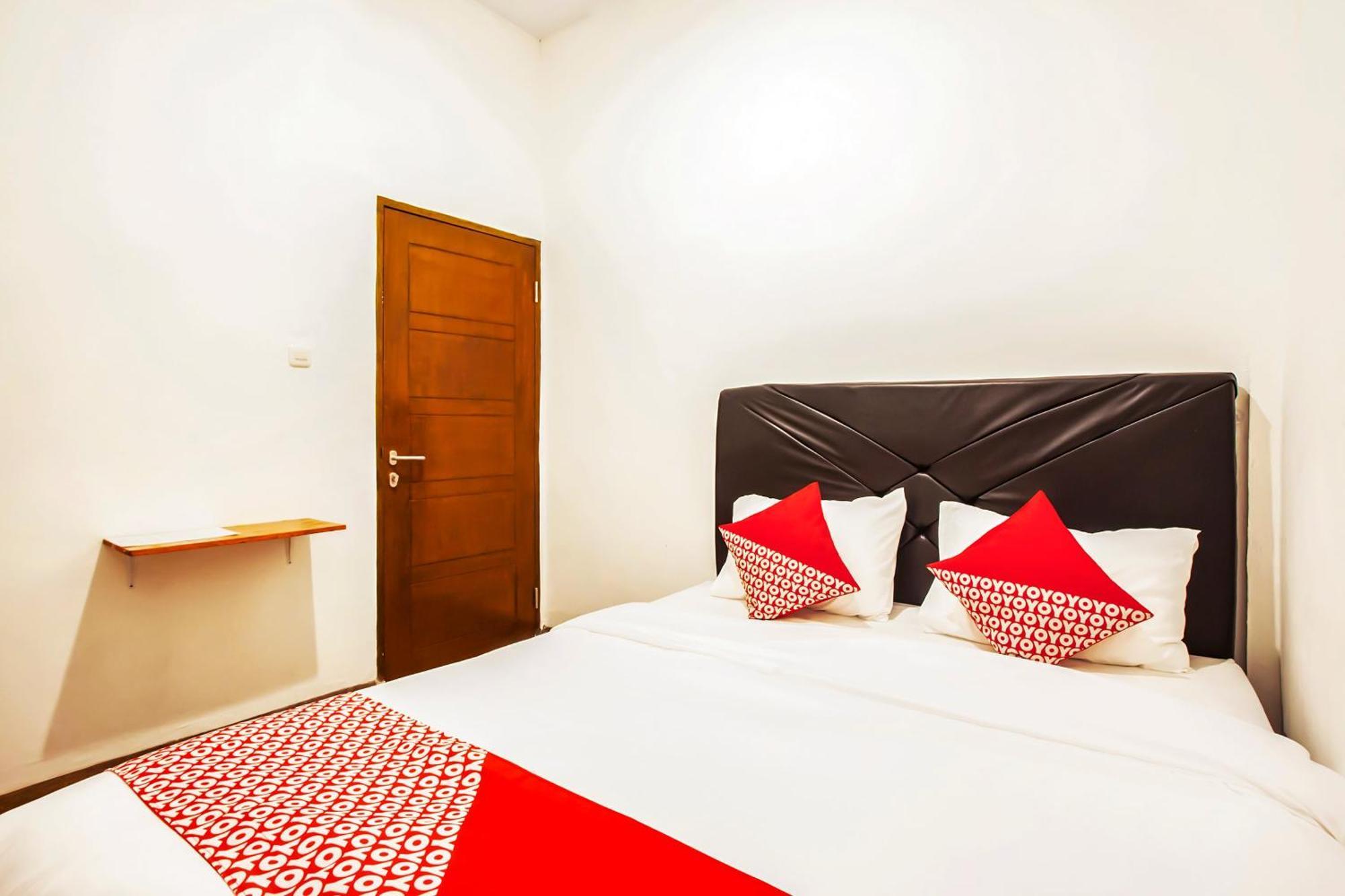 Oyo 2720 Sutomo Inn Medan Exterior photo