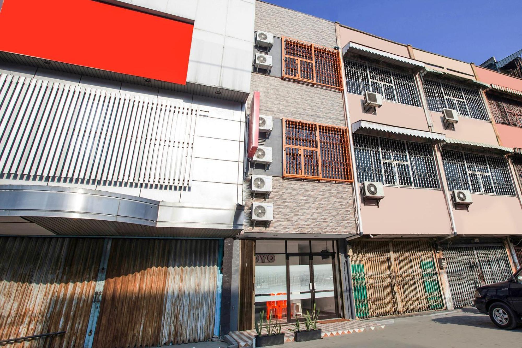 Oyo 2720 Sutomo Inn Medan Exterior photo